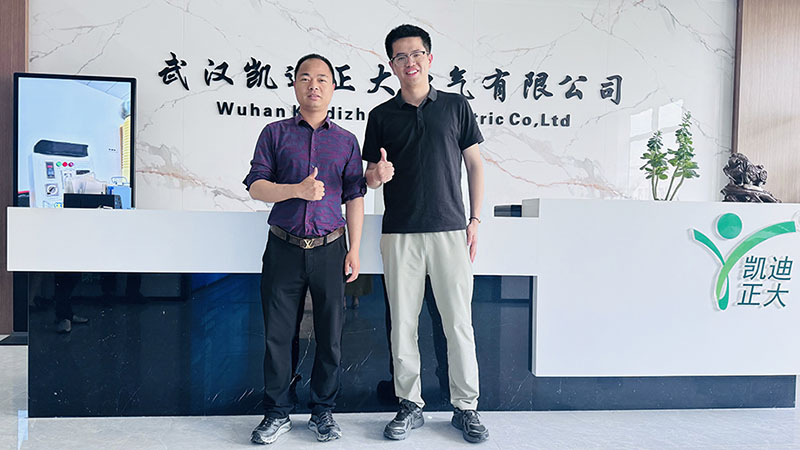 1744265677985716.jpg 800.jpg